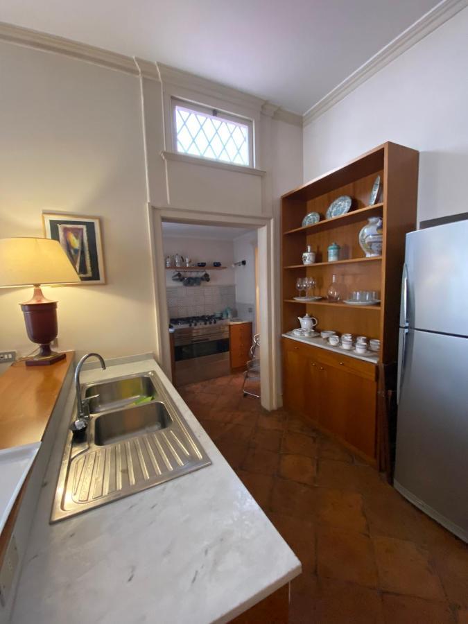 נאפולי Royal Apartment In San Domenico Maggiore מראה חיצוני תמונה