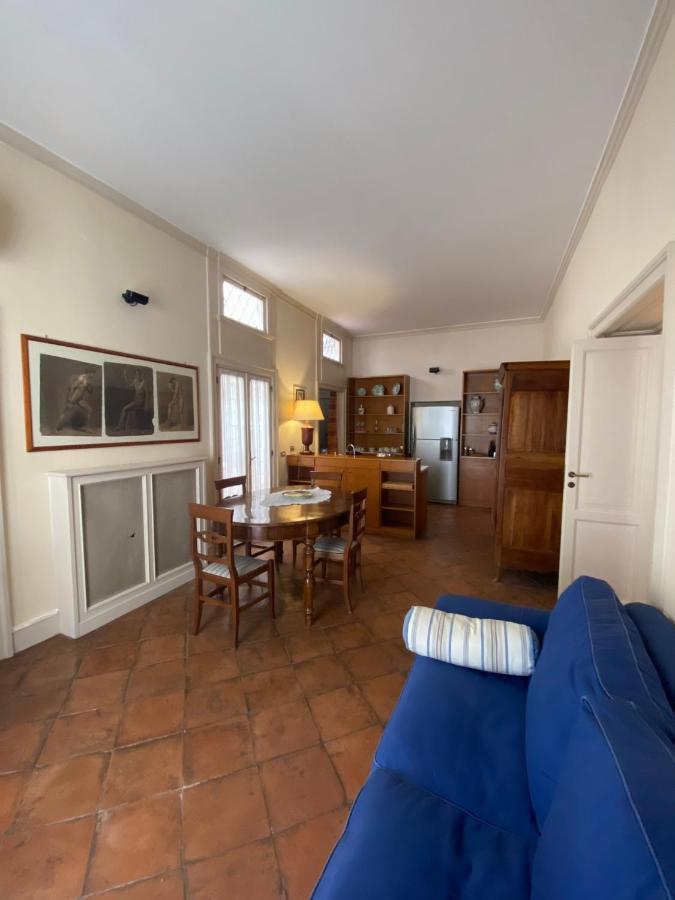 נאפולי Royal Apartment In San Domenico Maggiore מראה חיצוני תמונה