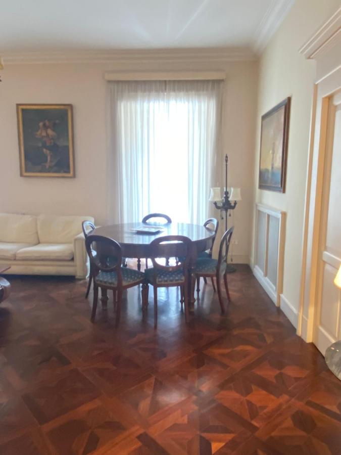 נאפולי Royal Apartment In San Domenico Maggiore מראה חיצוני תמונה