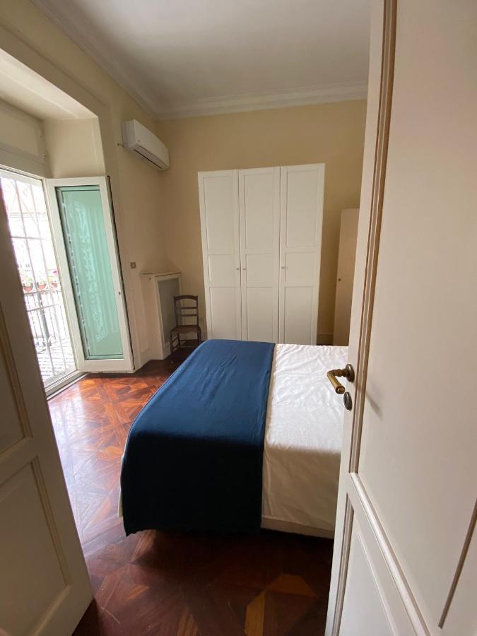 נאפולי Royal Apartment In San Domenico Maggiore מראה חיצוני תמונה