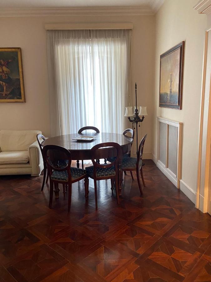 נאפולי Royal Apartment In San Domenico Maggiore מראה חיצוני תמונה